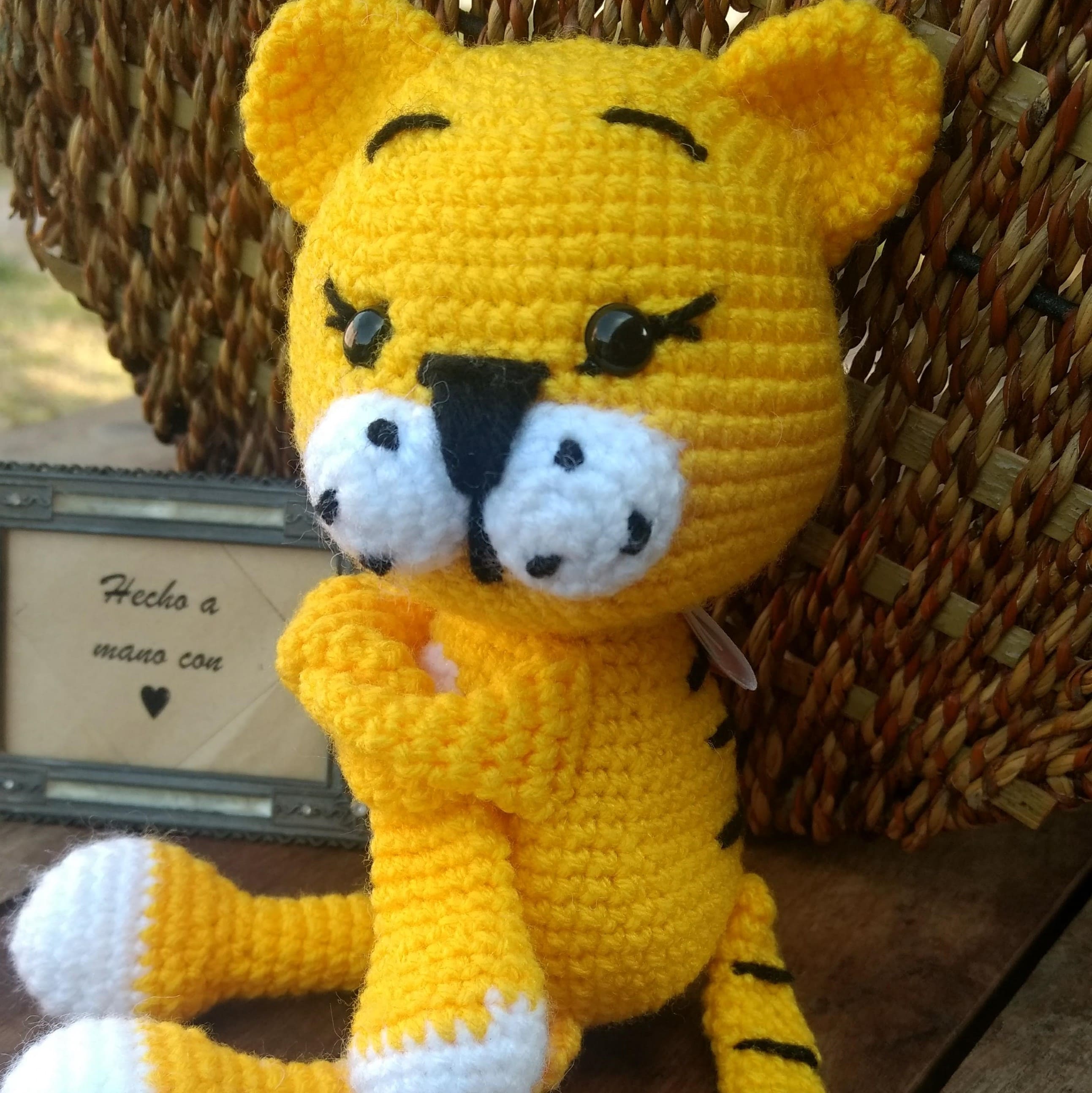 tigrecito a crochet